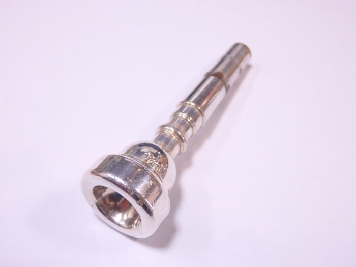 トランペット　マウスピース　ヴィンテージ　バック　10　1/2C