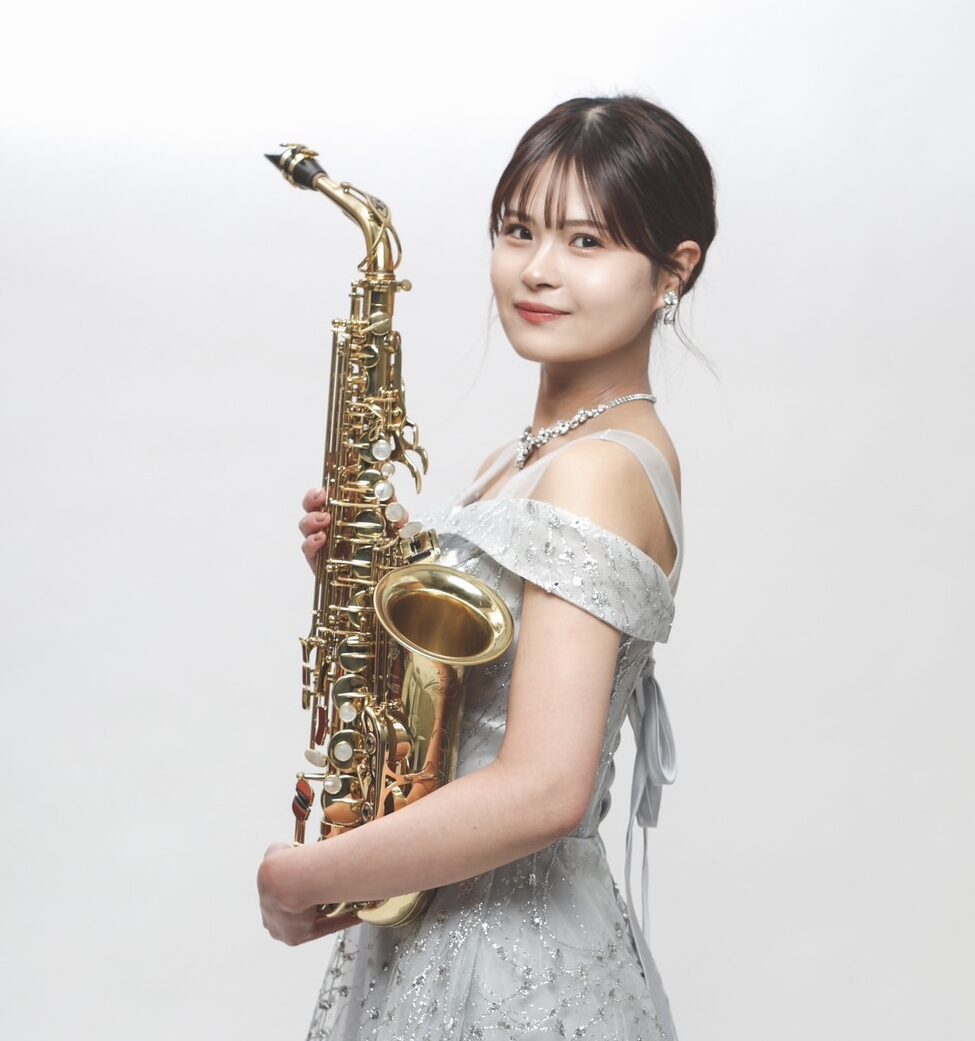 GIFT MUSIC SCHOOL東大阪校、プロのサックス講師　片晴南先生